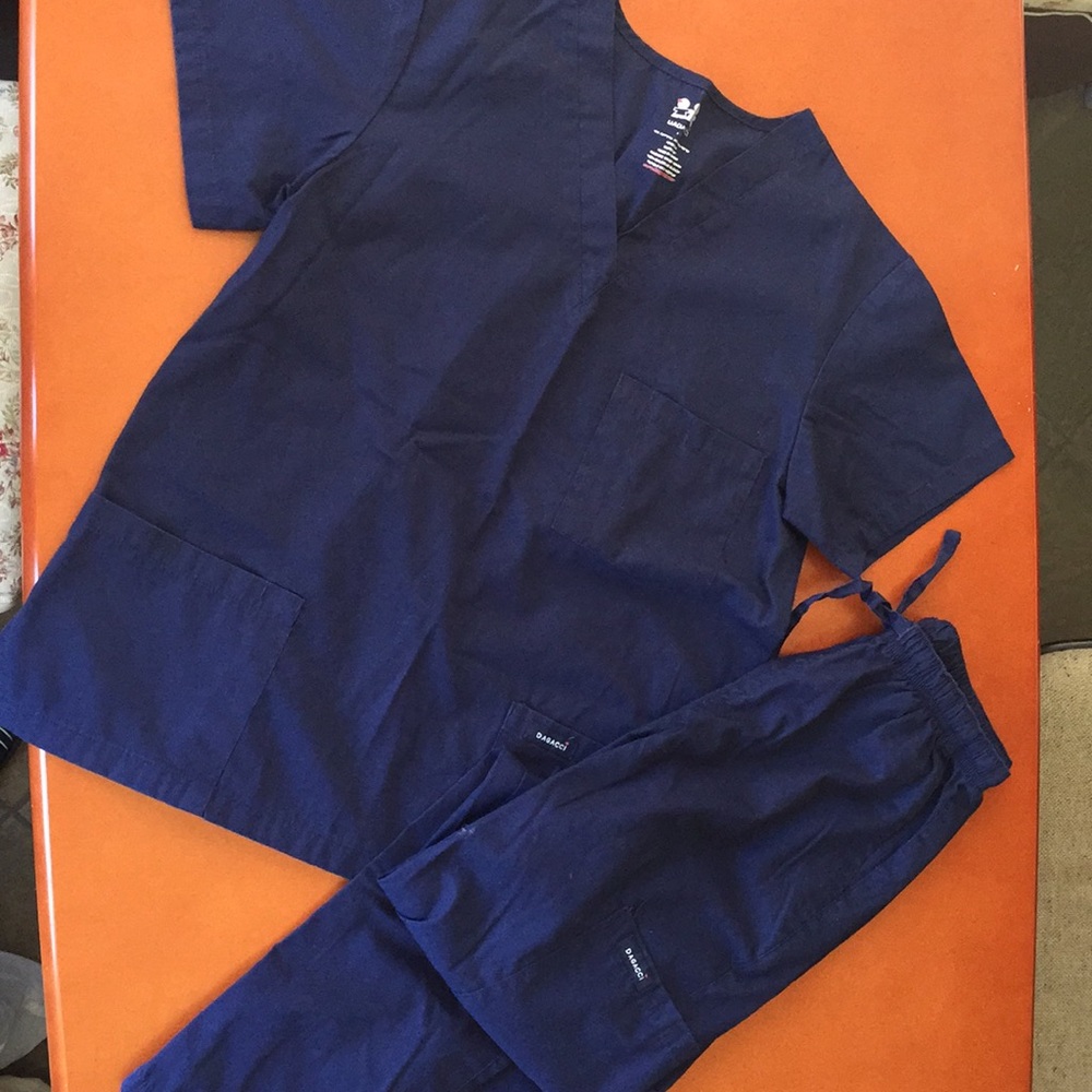 DAGACCI UNISEX SCRUBS SET